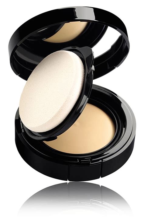 chanel teint innocence compact make up|chanel foundation les beiges.